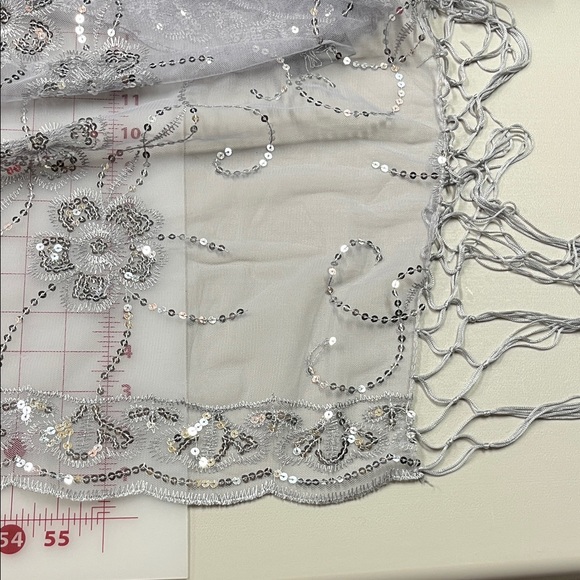 EVENING Silver Grey Floral Sequin Boho Fringe 21x72 Cocktail Prom Holiday Scarf - Picture 12 of 12